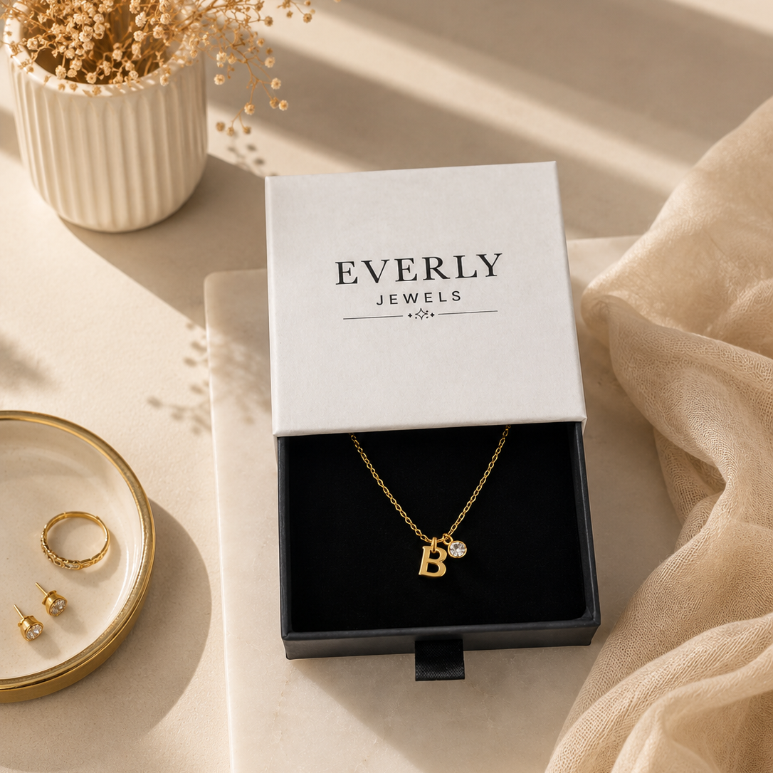 Our jewelry comes in a beautiful Everly Jewels, Ready for gifting!