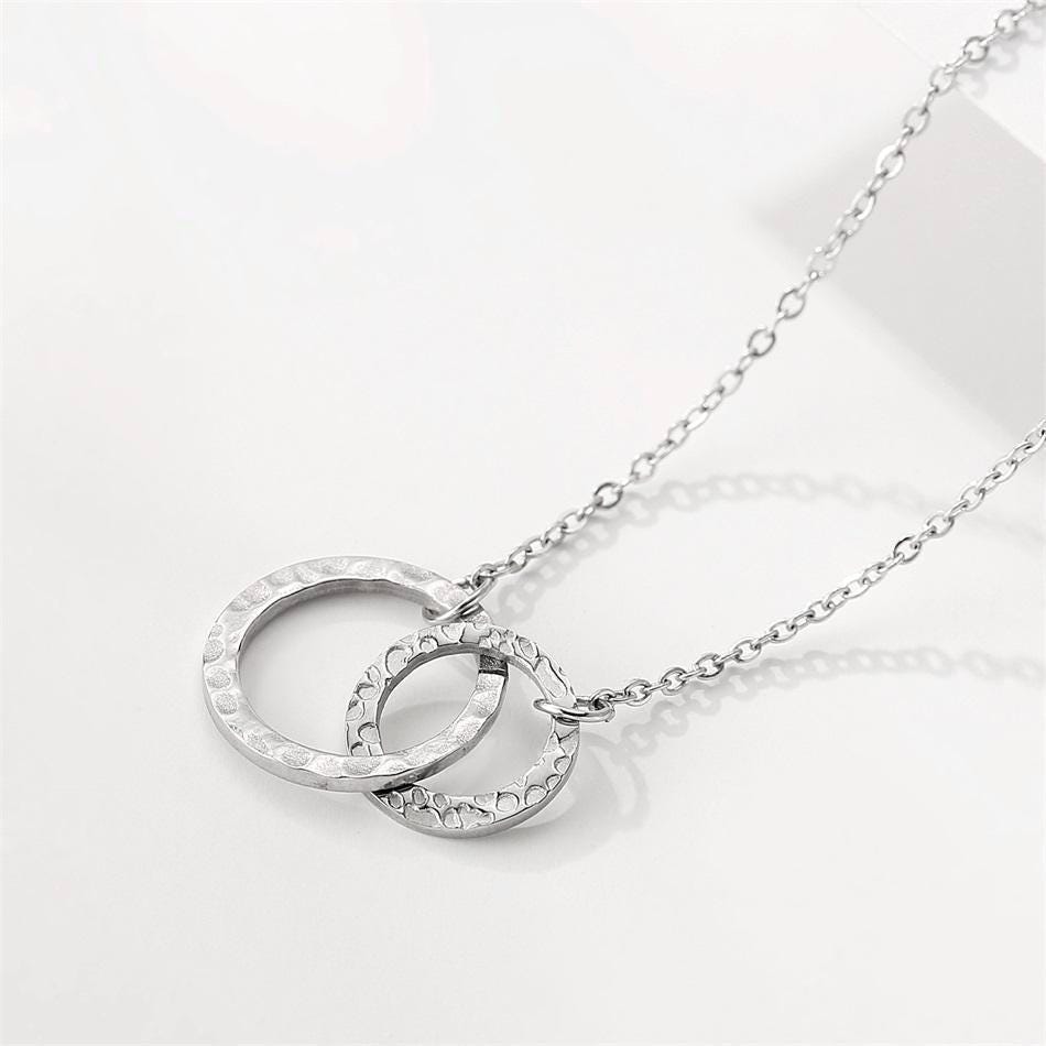 Interlocking Circles Necklace: Mother Daughter or Lovers Gift